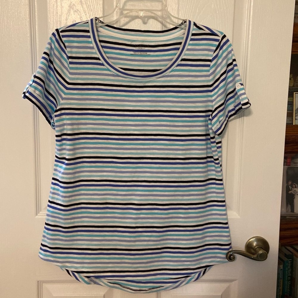 Striped Talbots tee w button details, high low hemline, medium petite
